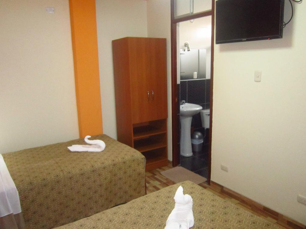 Hotel Plaza تروخيو المظهر الخارجي الصورة